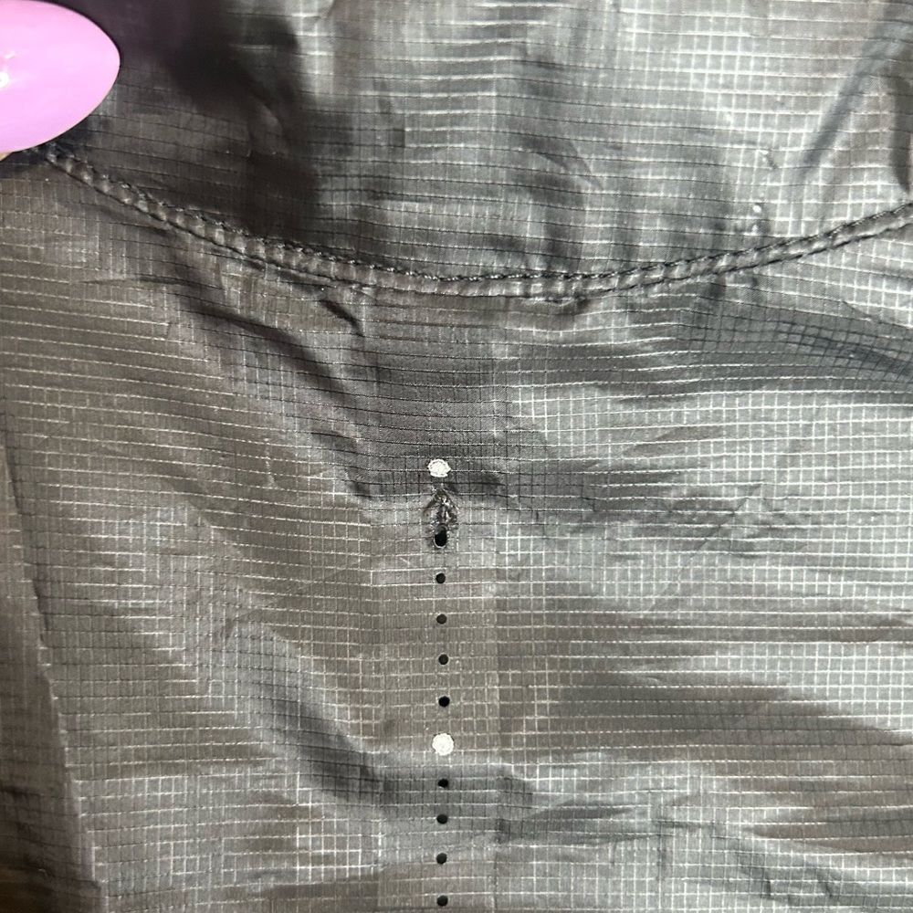 Lululemon Run With It Jacket - Picture 10 of 11